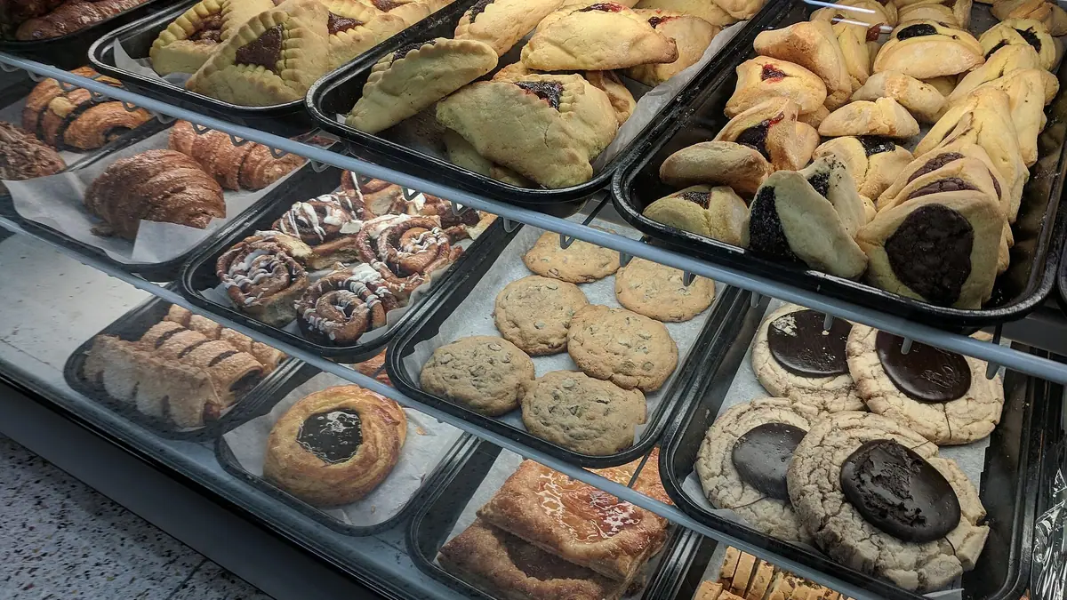 C.Loveday & Son Bakery – bakery in Watford Heath, Bushey